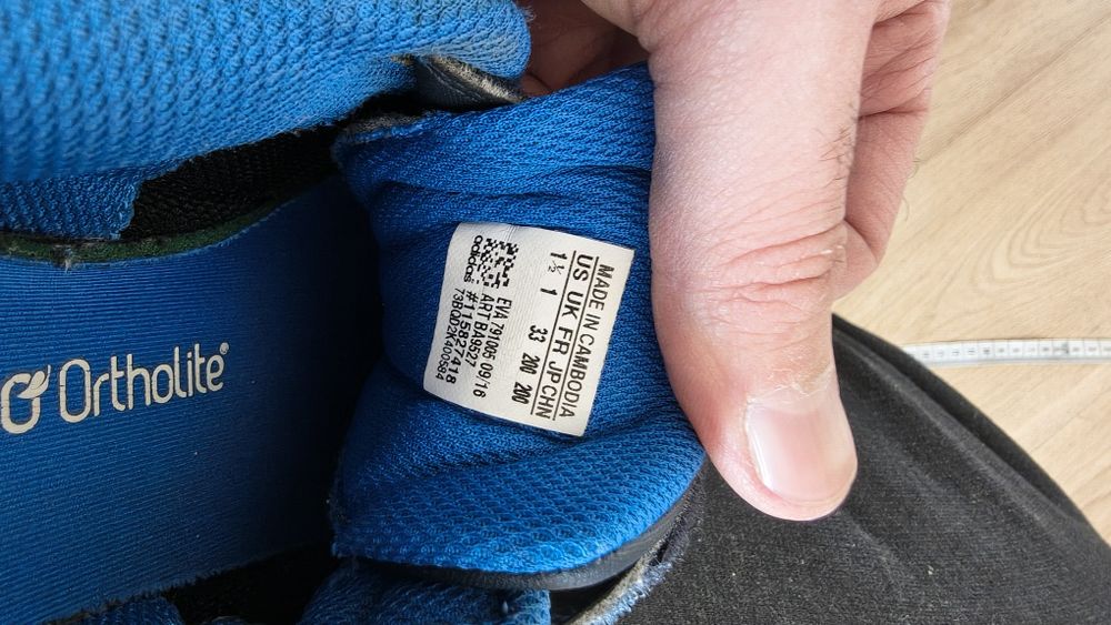 Buty dziecięce Adidas rozm.33