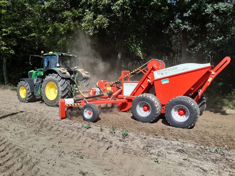 Zbieranie kamieni, odkamienianie pól usługa