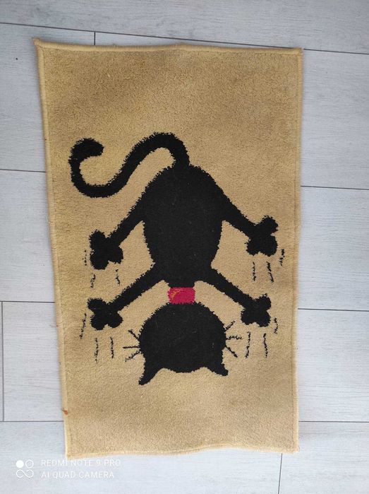 Дитячий килимок кошечка (47 см * 79 см).