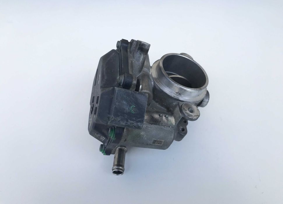 Дросельна заслонка Volkswagen Jetta. Passat B7. Touran - 2.0TDI