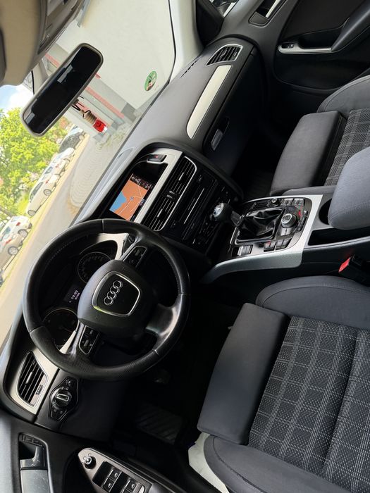 AUDI A4 B8 2.0 TDI CR 143KM 6 BIEGÓW LED Xenon S-Line Alu19 Navi Tempomat
