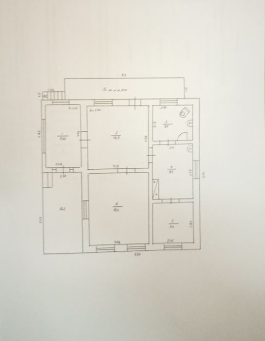 Продається будинок в смт.Новоархангельськ по вулиці Комарова.