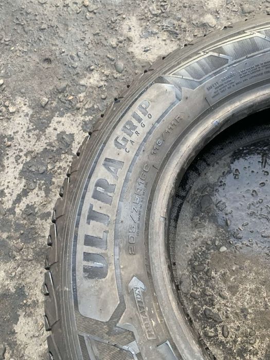 Шини 205/75 R16C Goodyear пара зима 2021 рік 6,4 мм