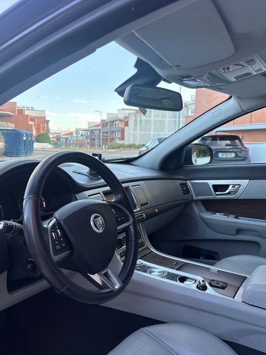 Jaguar XF — fotografia 5