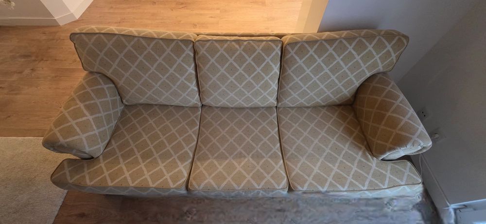 Sofá 3 Lugares em Tecido Italiano – Impermeabilizado – 2,15m