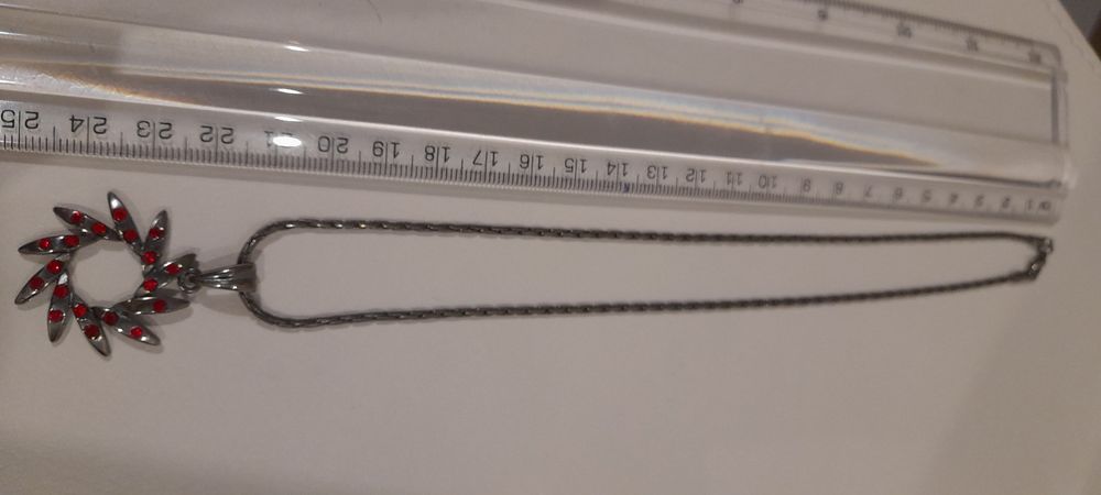 Łańcuszek z wisiokiem