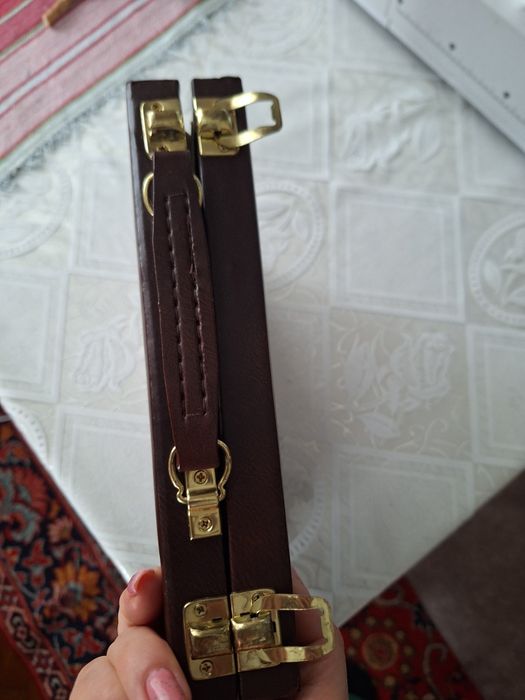 Настольна гра , шашки,доміно.