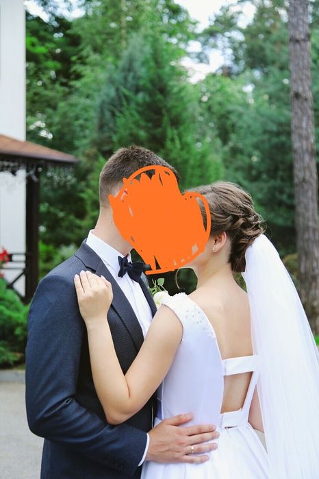Продається весільна сукня