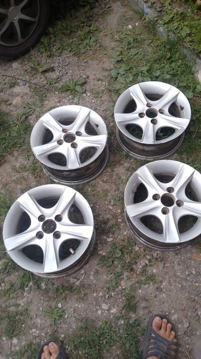 Продам титановые диски R13