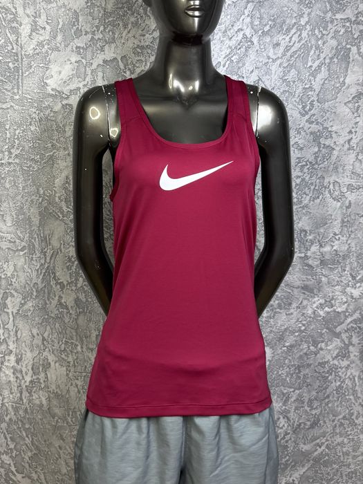 Nike dri-fit майка M размер женская красная с лого спортивная