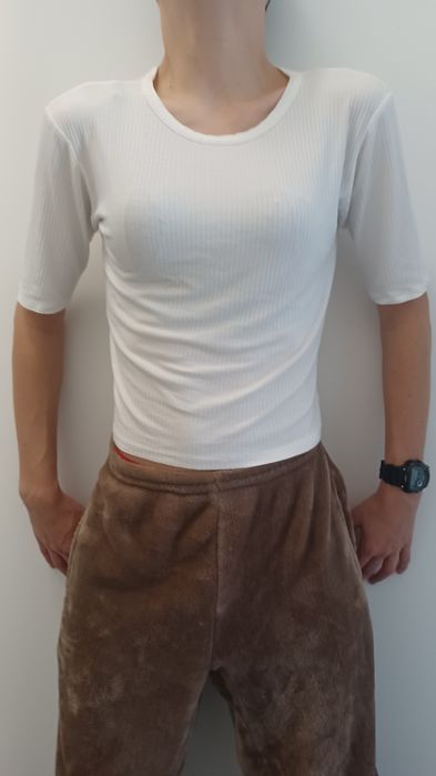 T-shirt koszula biała mięka przyjemna w dotyku