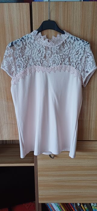 Bluzka z koronką ORSAY - M blady róż