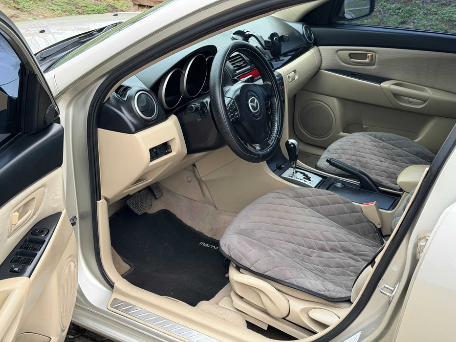 Продам Mazda 3 2008 рік рест 1.6 автомат газ- бензин 4-пок