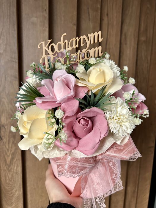 Box z kwiatami mydlanymi na różne okazje