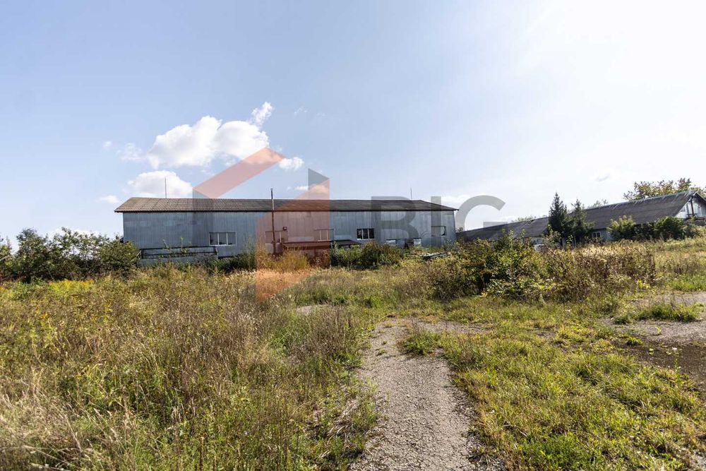 Приміщення 1000 м2  в с. Старий Лисець, за вул. Лисецька