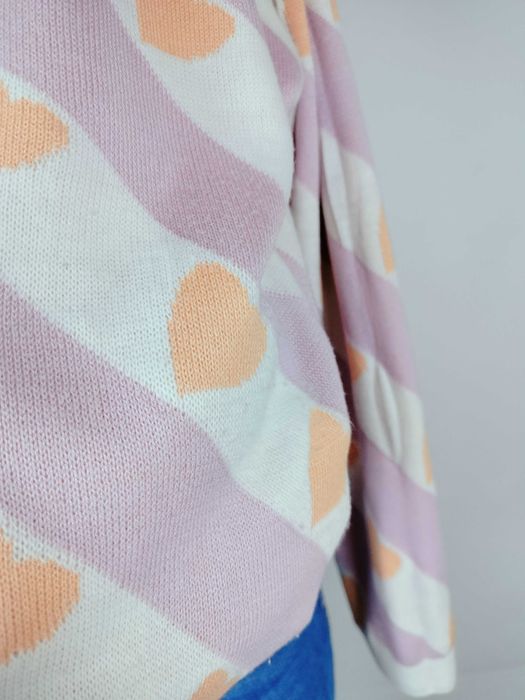 Sweter kardigan ubierany damski w paski pastelowy w serca