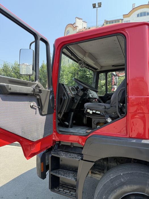 Продам самоскид з кран маніпулятором MAN F2000