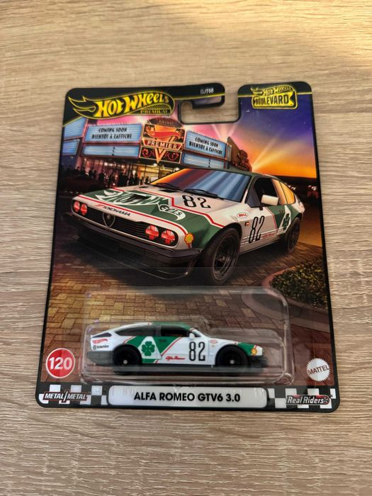 Alfa Romeo GTV6 3.0 (Hot Wheels | Real Riders)