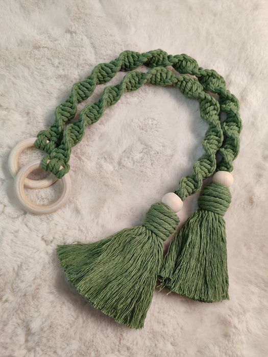 Prende cortinados macramé