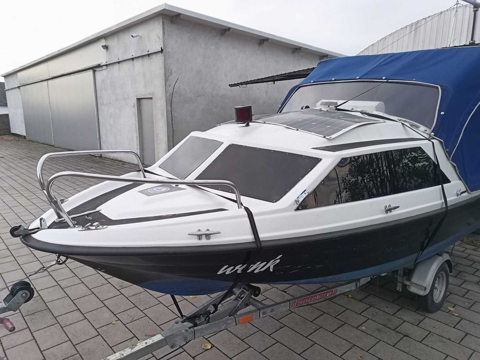 łódź kabinowa wędkarska silnik elektryczny