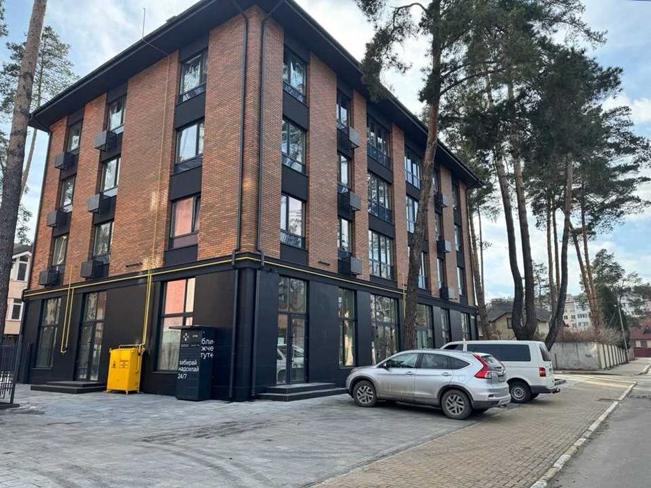 Комерційне приміщення у готовому будинку під Ваш бізнес! Фасадне