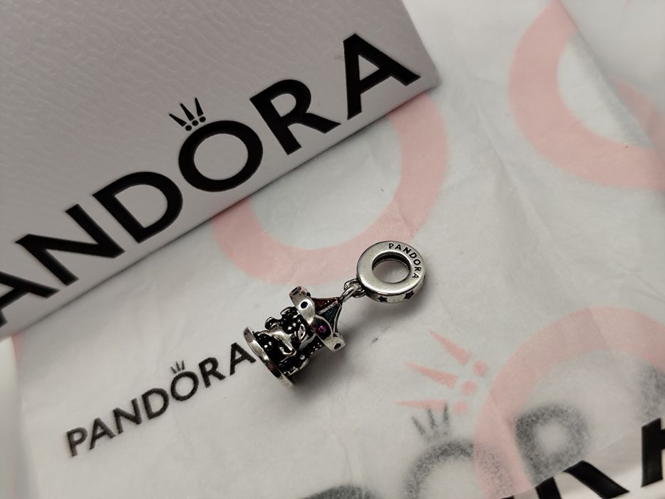 Pendente carrossel da Pandora