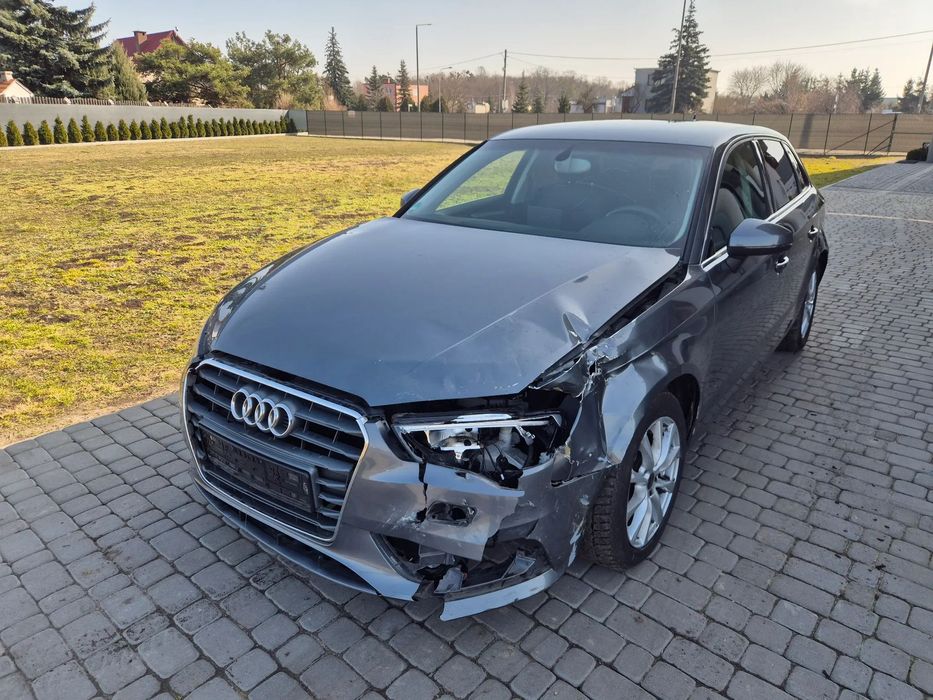 Audi A3 Sportback Audi A3 2014r 1.4 benzyna  151 tys przebiegu.   Automat.  Cena 23900..