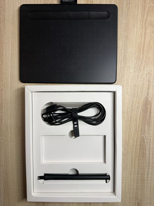 Графічний планшет Wacom intuos