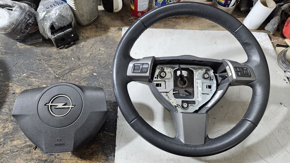 Kierownica skóra skórzana bardzo ładna opel vectra c signum lift