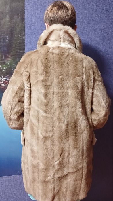 Недорого! Шубу жіночу