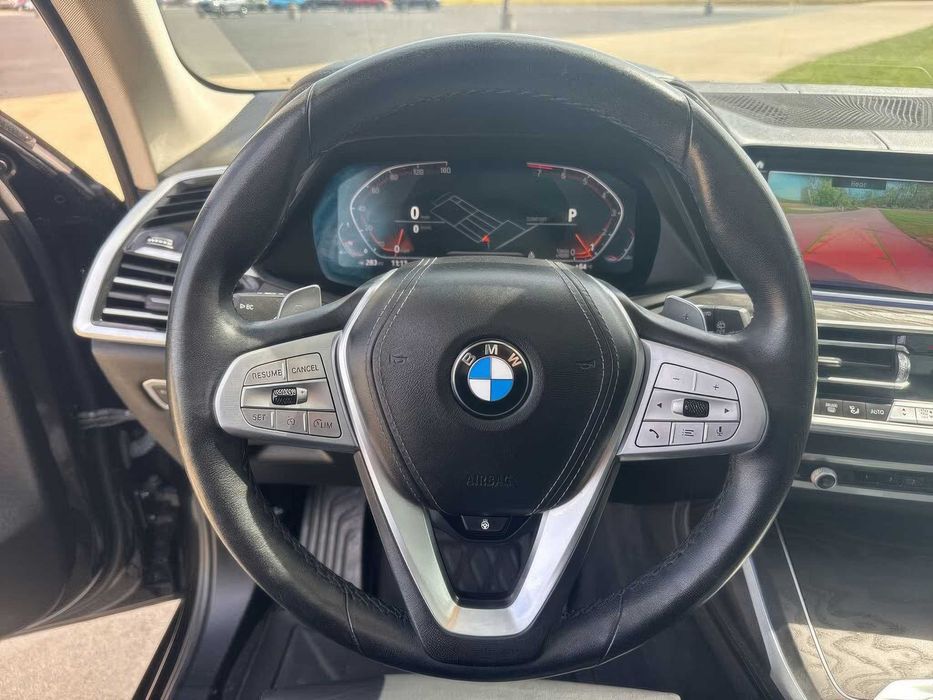 BMW X7      2021