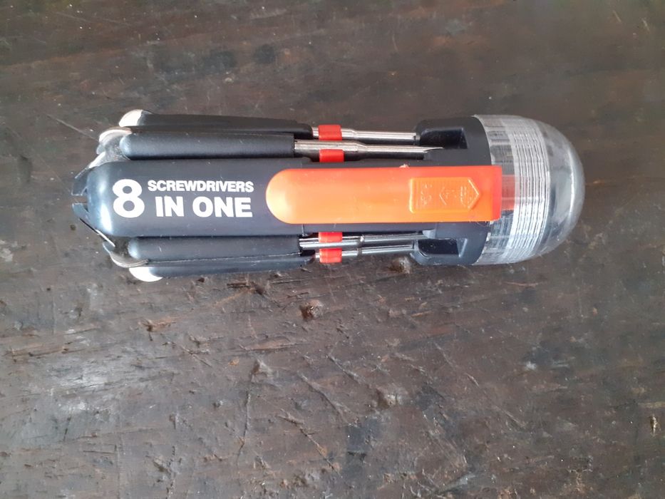 Conjunto de 4 chaves antigas com verniz para não oxidar.