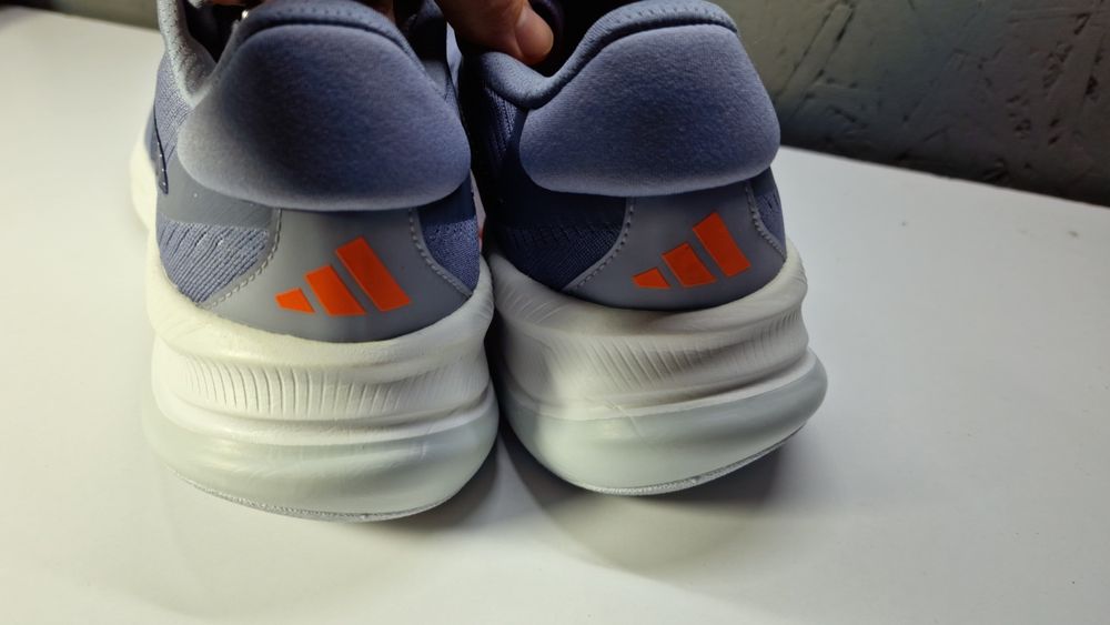 Adidas Supernova Ease розмір 45 1/3