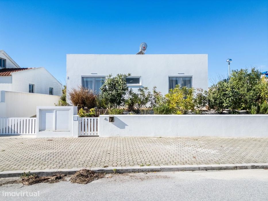 Moradia T2 com piscina, Possanco, Alcacer do Sal