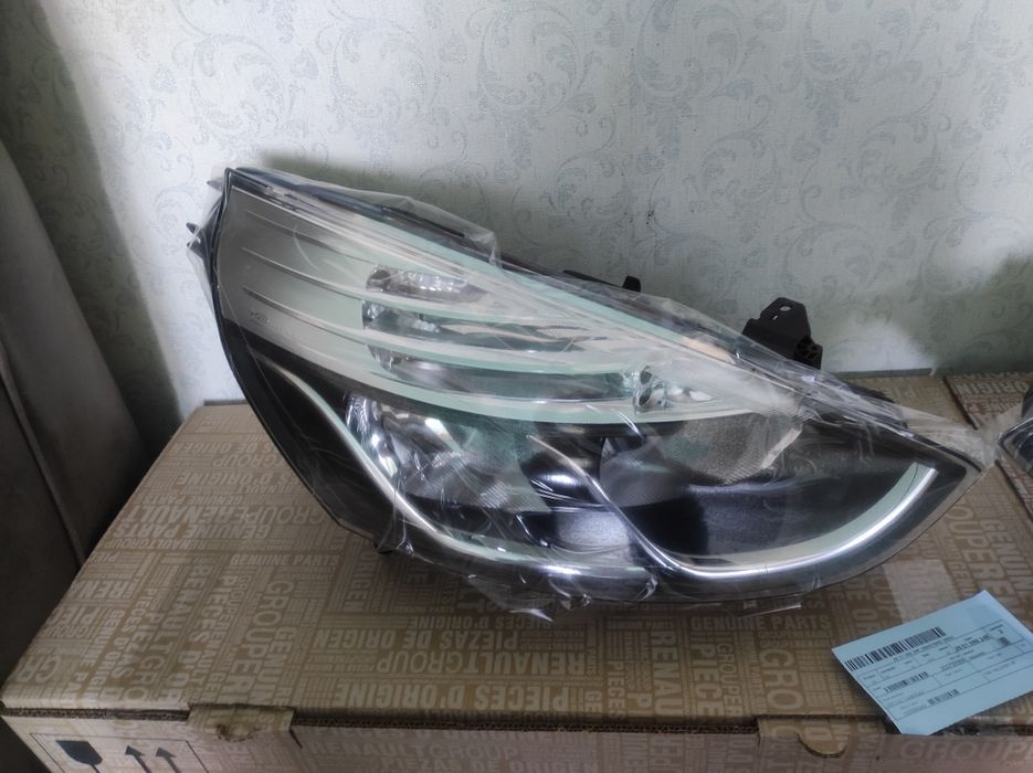 Фара фари Фары Рено Кліо 4 Renault clio 4 260603442R. 260106624R