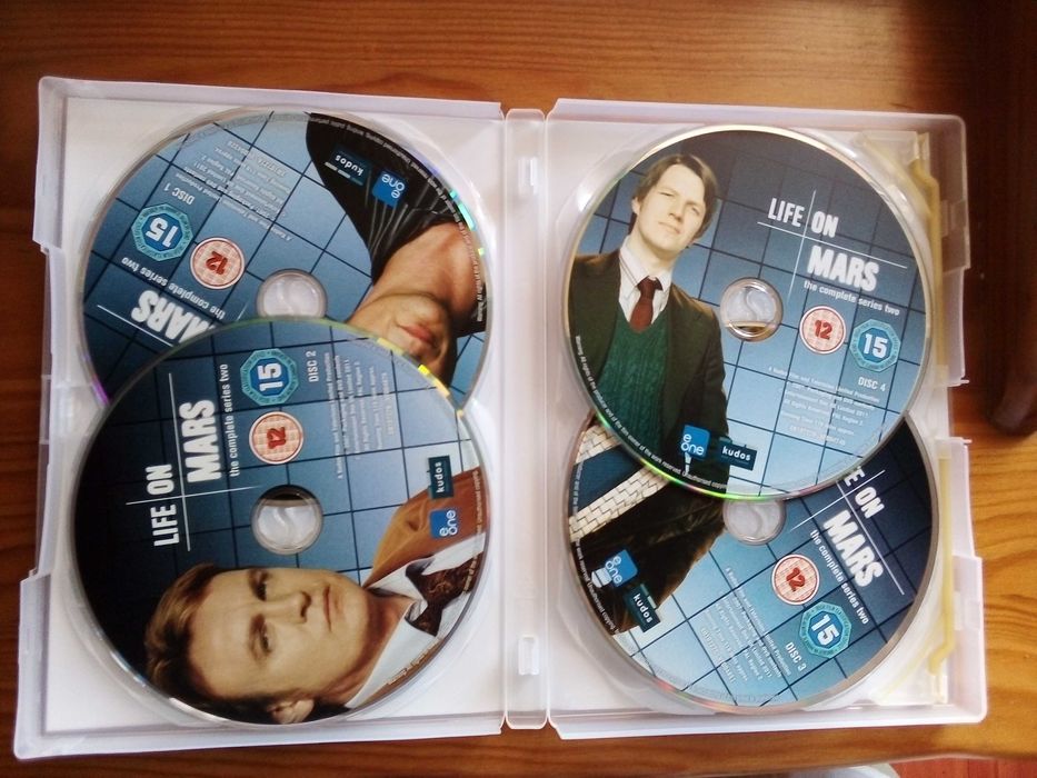 The Complete Life on Mars (Serie de TV) sem legendas em português