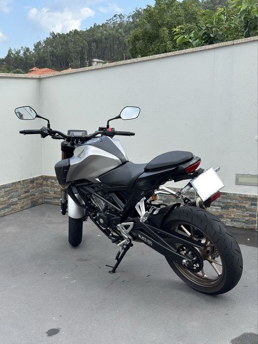 HONDA CB125R 2024