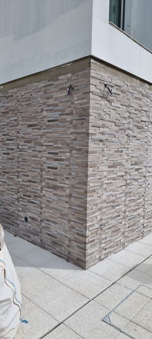 Pedreiro e ladrilhador