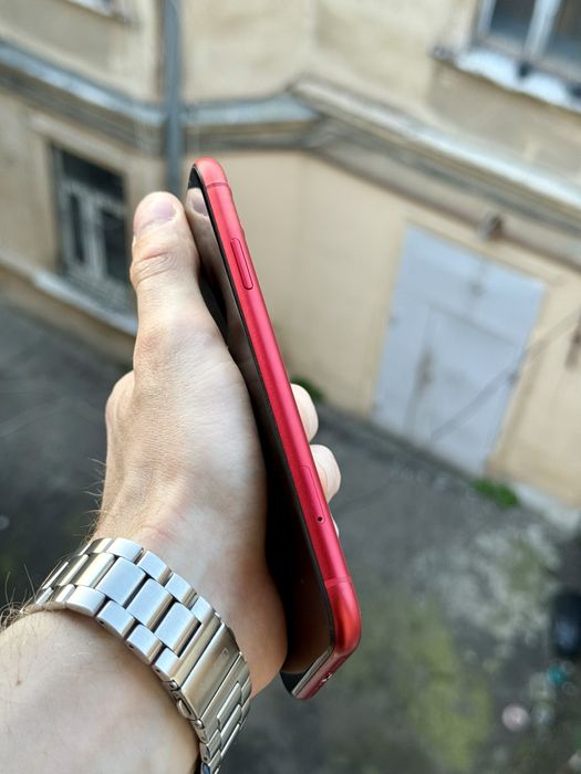Iphone 11 red 64GB