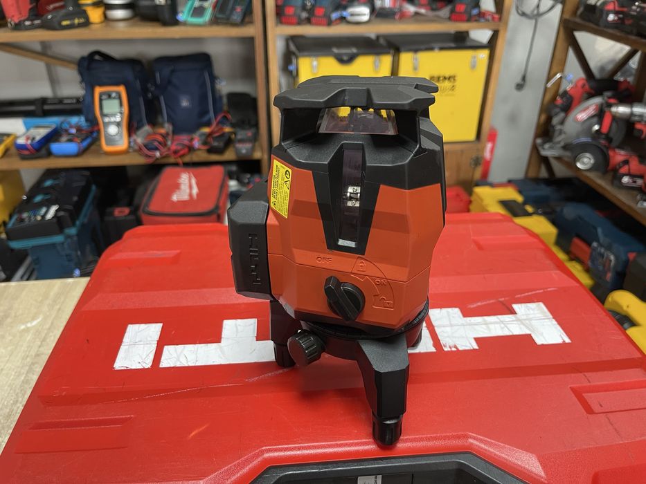 Hilti PM 40-MG / мультилінійний лазерний рівень Хілті