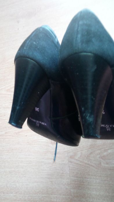78.  Pantofle damskie rozmiar 36