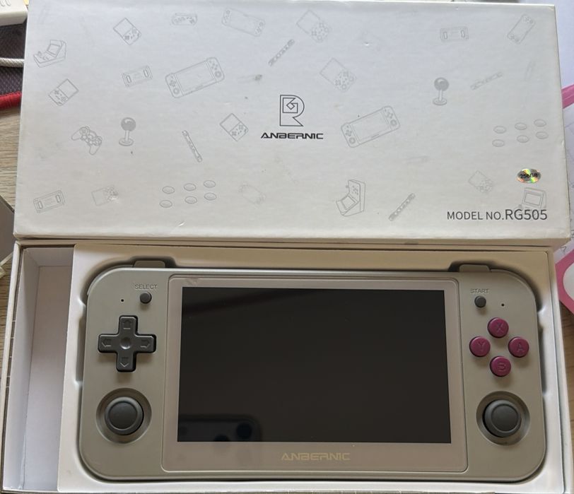 Anbernic RG505 256GB – Excelente estado