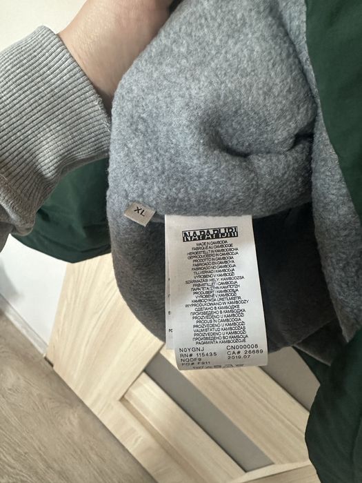 Meska kurtka zimowa napapijri ocieplana 42 XL gruba ciepla oryginalna