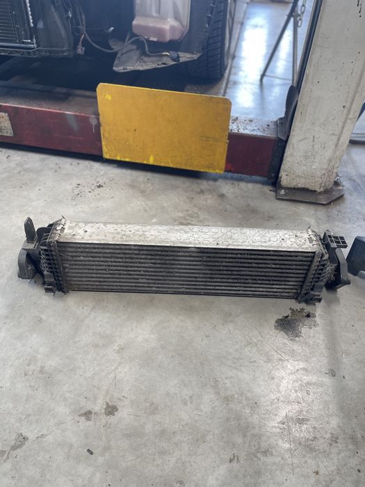 Радіатор турбіни.  Інтеркулер. Volvo xc90