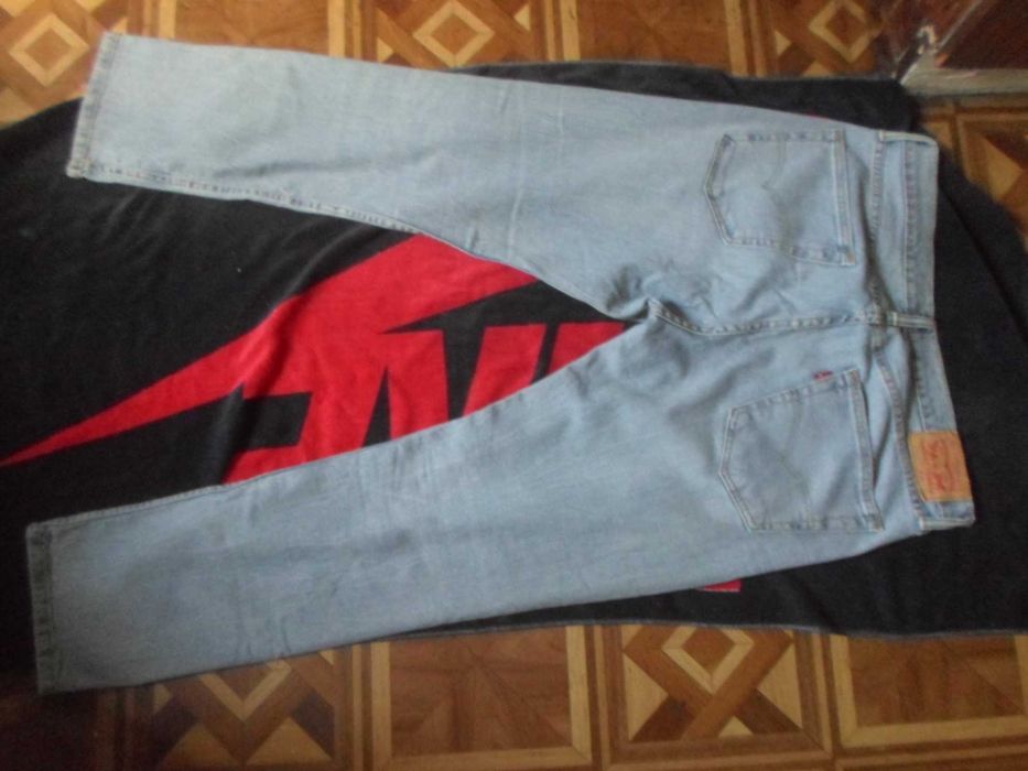 Джинсы Levis/B. Harbour