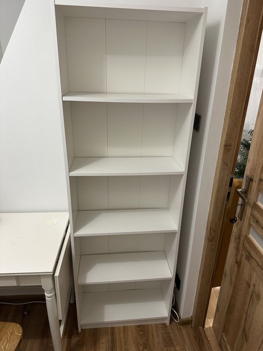 Biała Biblioteczka ikea