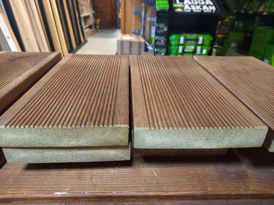 Deska tarasowa sosna impregnowana ciśnieniowo 28x120mm