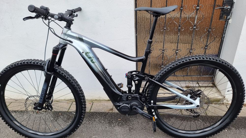 Rower elektryczny Giant Liv Intrigue E 3 pro fully Yamaha Fox