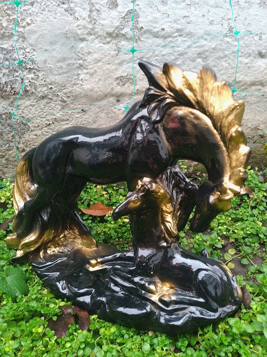 Продам статуетку