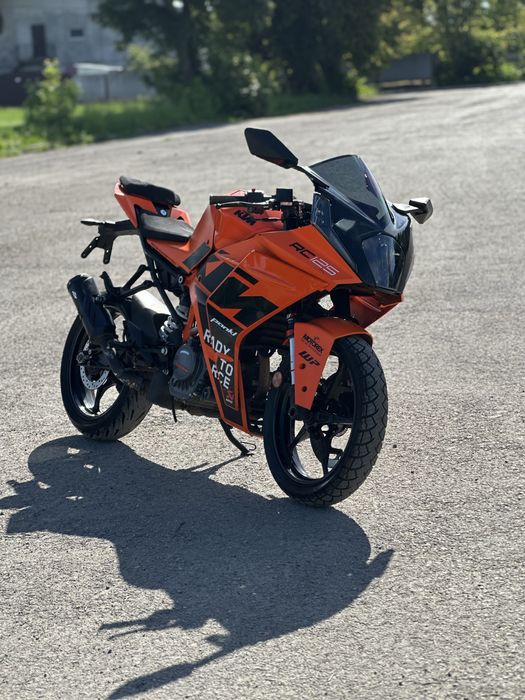 KTM RC125 2023